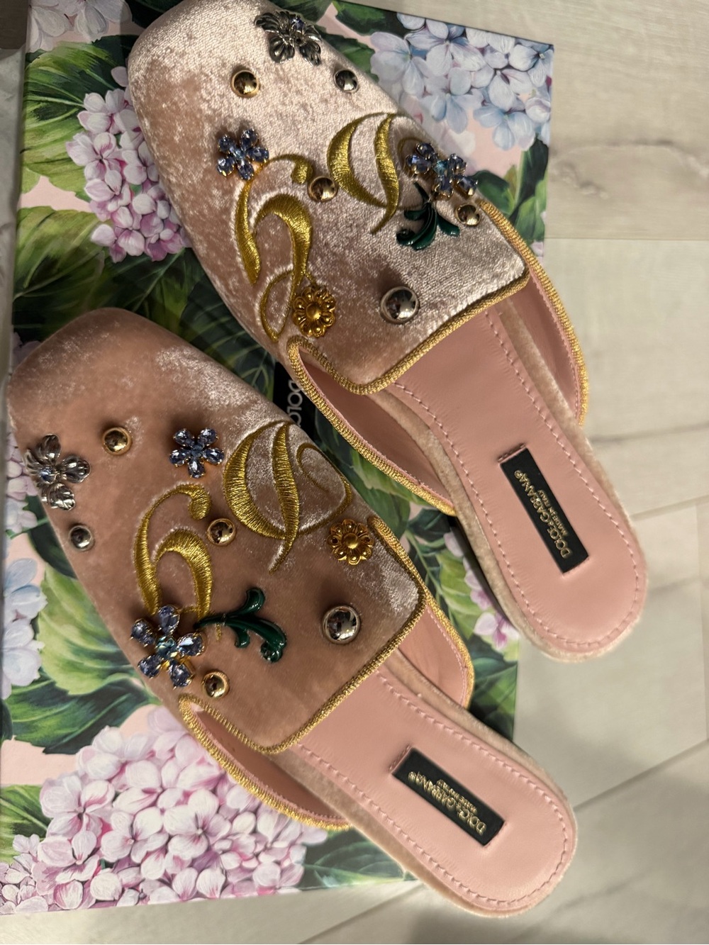 Dolce & Gabbana Pink Velvet Embellished Slip-On Mules
